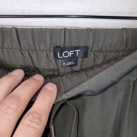 LOFT OLIVE GREEN STRAIGHT LEG CASUAL PANTS, SZ MEDIUM - Picture 5 of 8